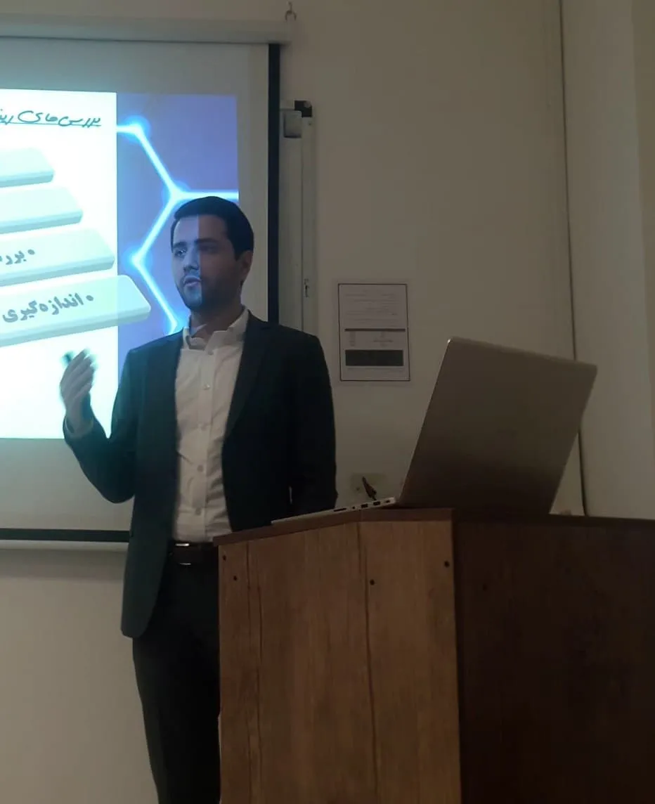 پویا حیدری