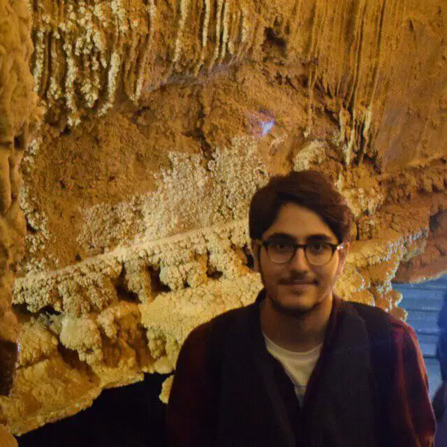 امیراحسان علیزاده حرفتی